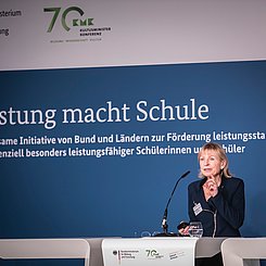 Leistung macht Schule