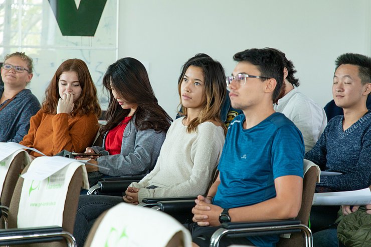 Bei der Begrüßung der Austauschstudierenden. Foto: Tilman Binz / Pädagogische Hochschule Karlsruhe