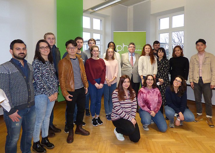 Herzlich willkommen: Die neuen Gaststudierenden der Pädagogischen Hochschule Karlsruhe. Foto: Pädagogische Hochschule Karlsruhe