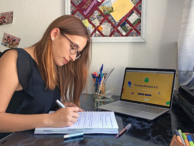 Schon 60 Studierende der Pädagogischen Hochschule Karlsruhe unterstützen die Corona School. Foto: privat