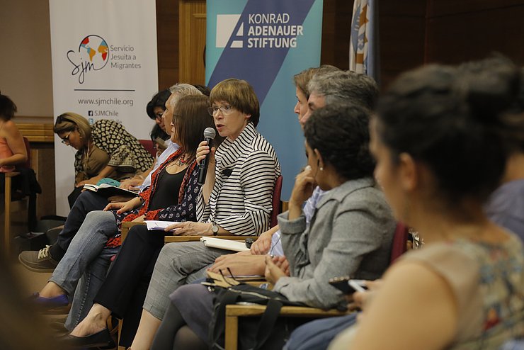 Prof. Dr. Annette Treibel an der Universidad Católica del Norte in Antofagasta/Chile. Foto: Konrad-Adenauer-Stiftung