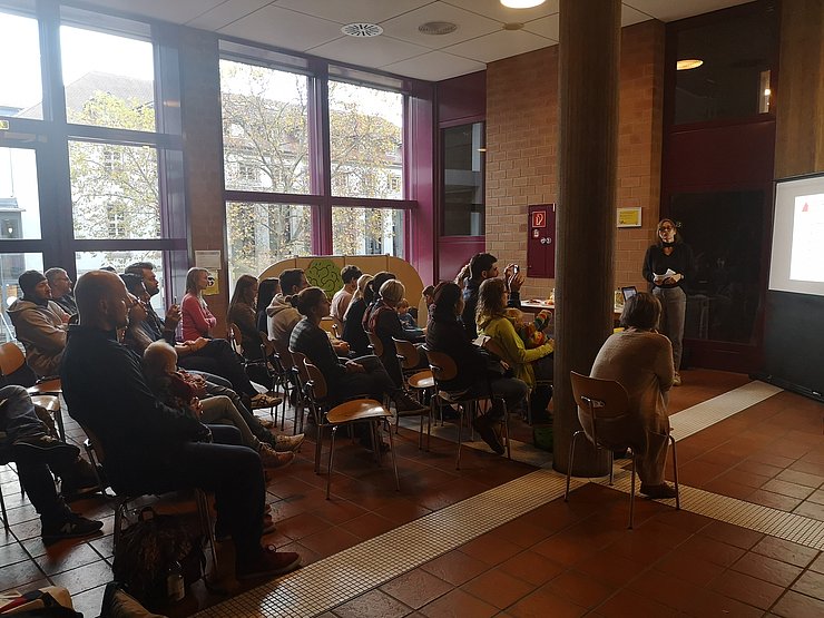 Podium beim 2. Kind und Campus Treff