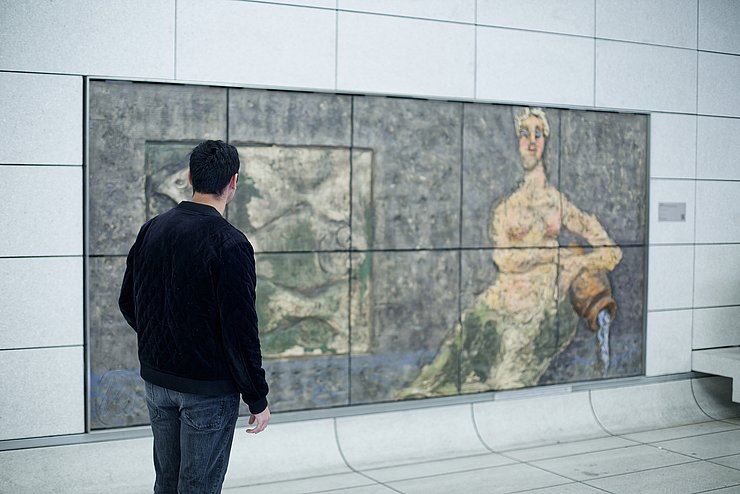 "Regen des Überflusses (Das Wasser)" von Markus Lüpertz, U-Bahn-Haltestelle Europaplatz - Richtung Marktplatz. Foto: Joel Frank/Pädagogische Hochschule Karlsruhe