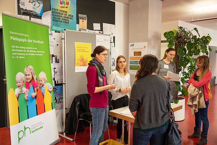 Pädagogik der Kindheit: Einer der attraktiven Studiengänge der Pädagogischen Hochschule Karlsruhe. Foto: Manherz/PHKA