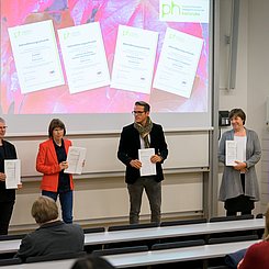 Eröffnung des Akademischen Jahres 2021/2022: Übergabe der Akkreditierungsurkunden. Foto: Roxane Fijean