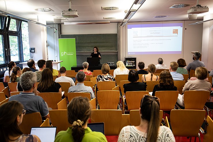 Hedwig Kettler-Lecture 2023: Vortrag von Amy Masnick. Foto: Joel Frank/Pädagogische Hochschule Karlsruhe