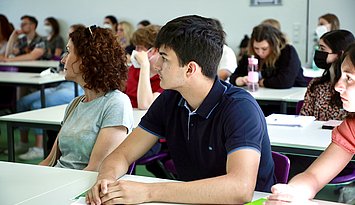 Studieninfotag: Am 16. November das Studienangebot der Pädagogischen Hochschule Karlsruhe kennenlernen. Foto: Vinnichenko/PHKA